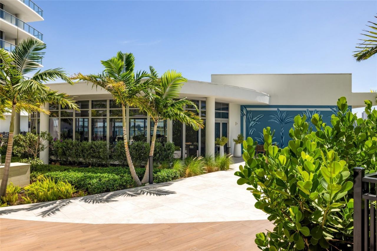 220 Lake Shore Drive, Unit 704, Lake Park, FL 33403 Photo