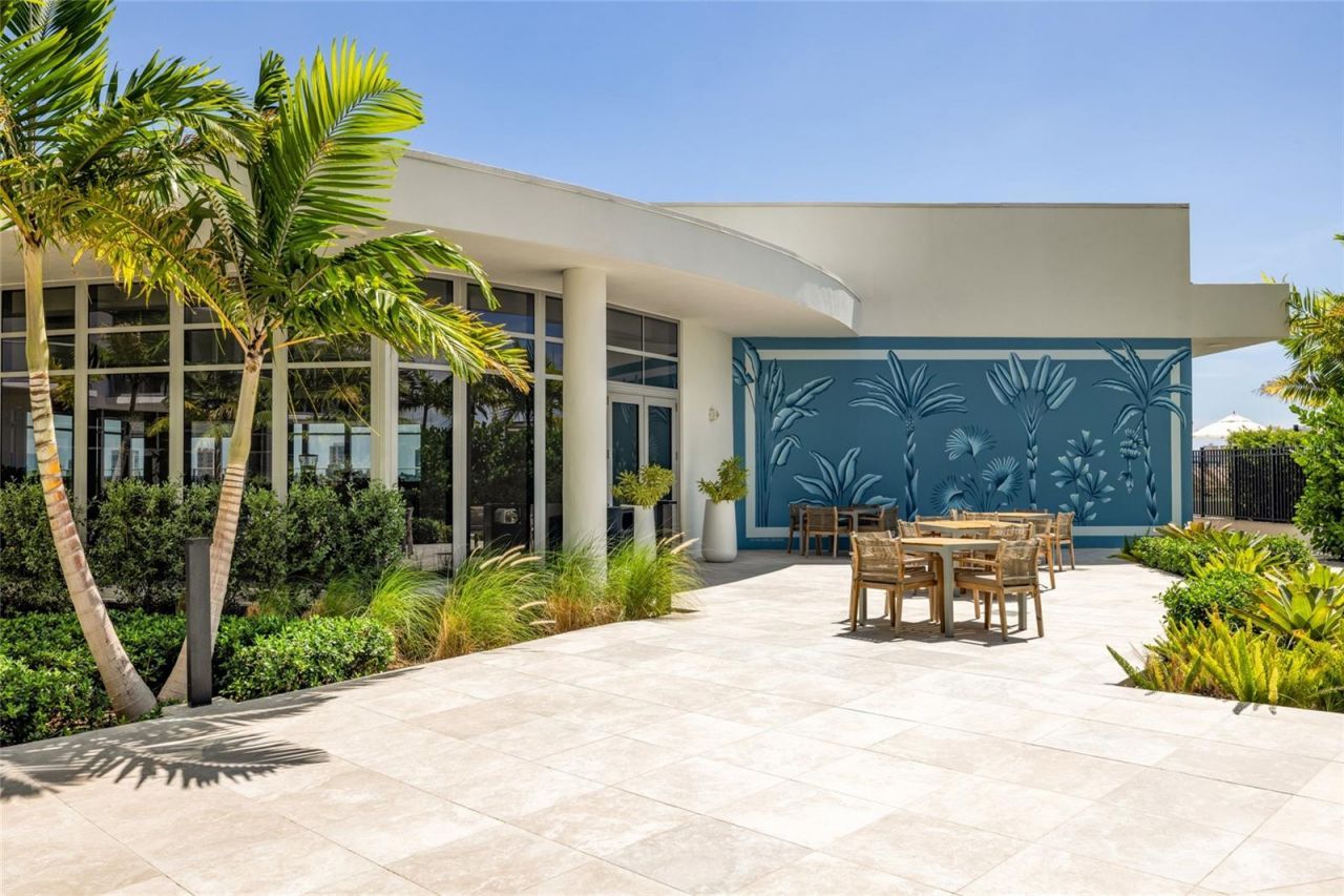 220 Lake Shore Drive, Unit 704, Lake Park, FL 33403 Photo