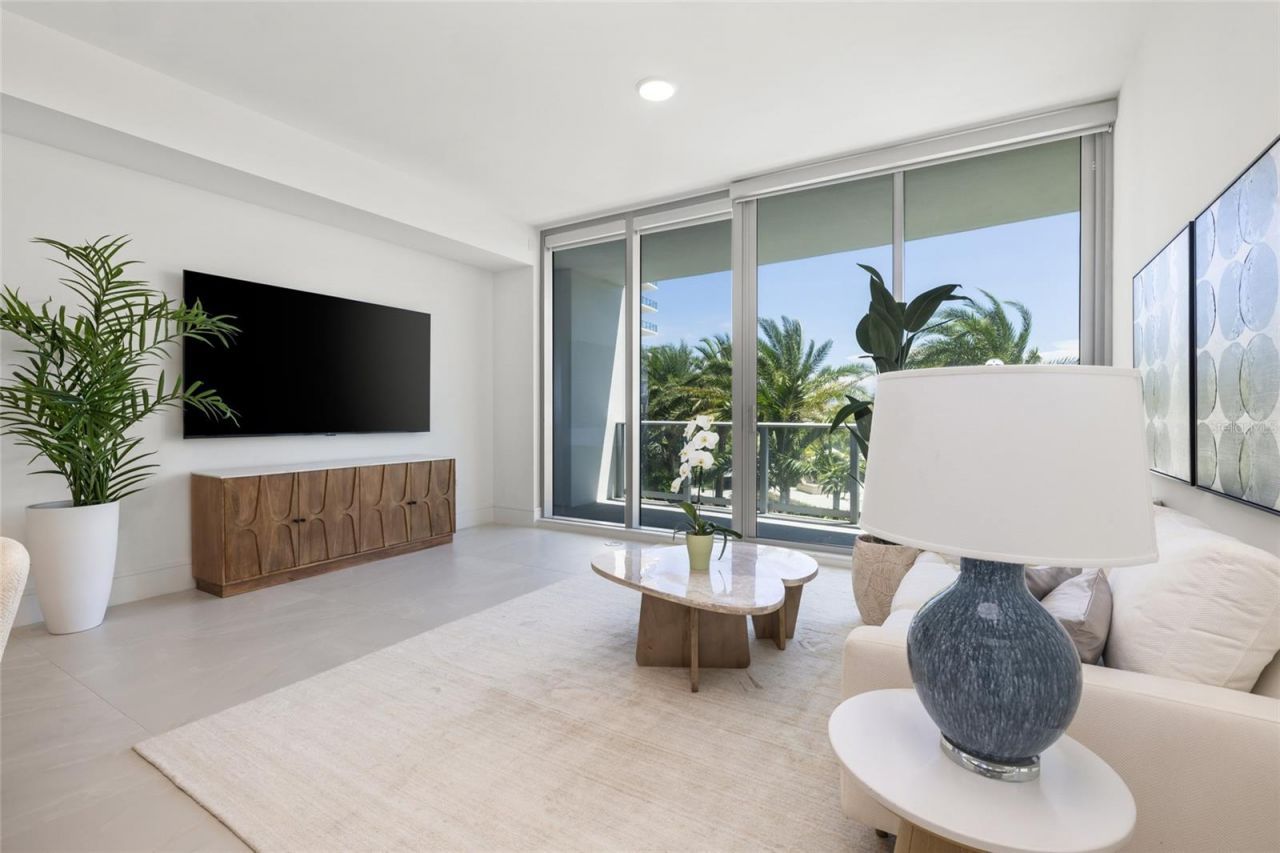 220 Lake Shore Drive, Unit 704, Lake Park, FL 33403 Photo