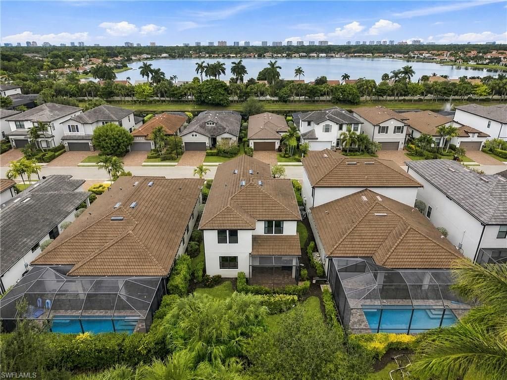 7186 Wilton Dr , Naples, FL 34109 Photo