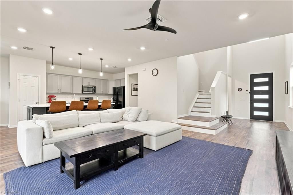 7186 Wilton Dr , Naples, FL 34109 Photo