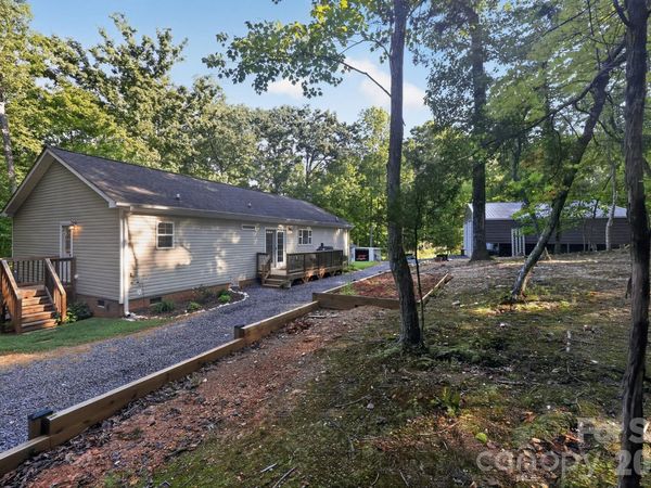 140 Fernwood Court, Troy, NC 27371