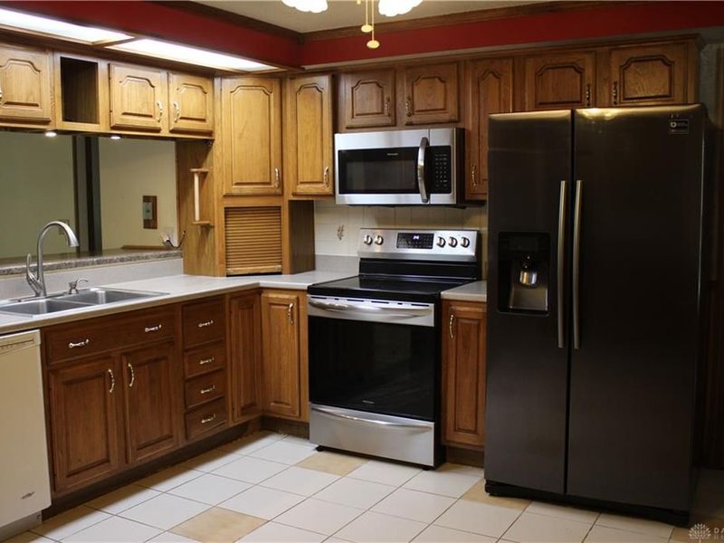 4966 Longford Road, Huber Heights, OH 45424 Photo 21