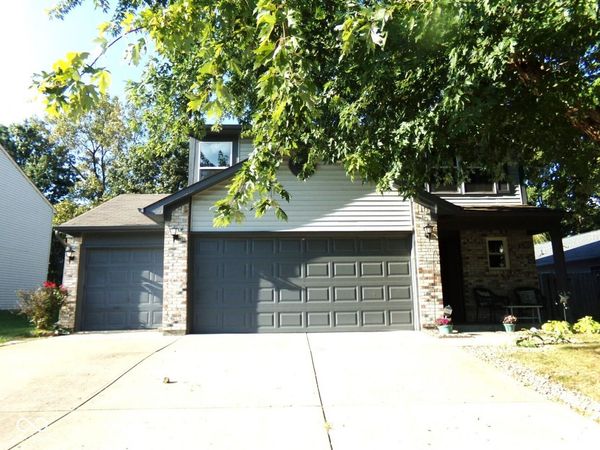 8922 Lighthorse Drive , Indianapolis, IN 46231