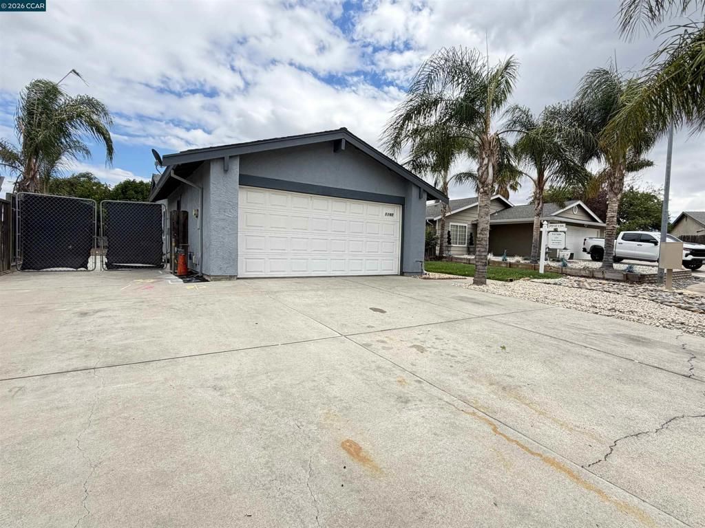 5260 Robert Way, Oakley, CA 94561 Main Photo