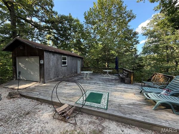 3 Linden Drive , New Florence, MO 63363