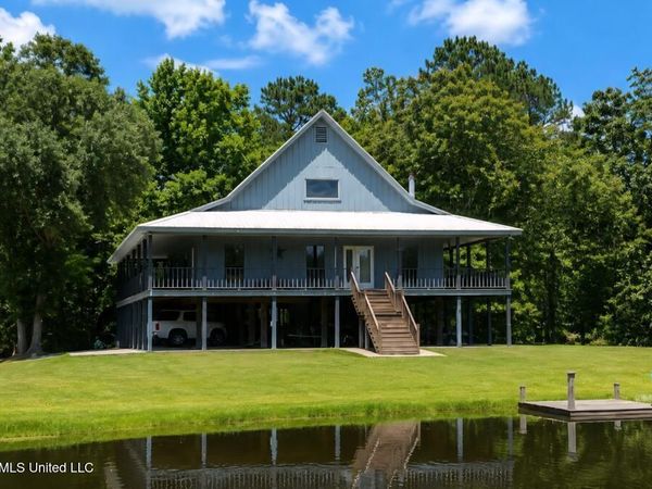 88 Compton Ranch Road, Poplarville, MS 39470