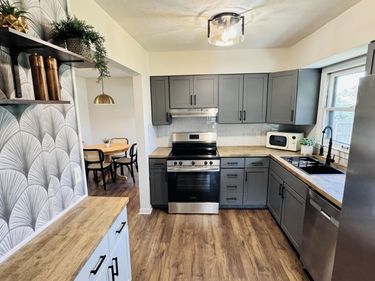 6112 Ellison Avenue, Omaha, NE 68104