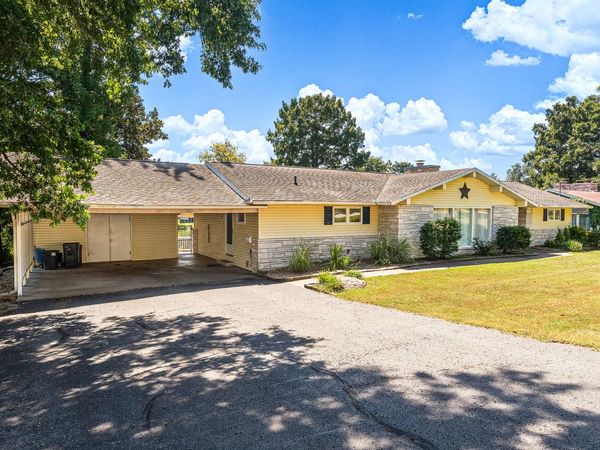1613 Tina Drive , Murphysboro, IL 62966