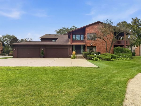 3105 Toulon Drive, Northbrook, IL 60062