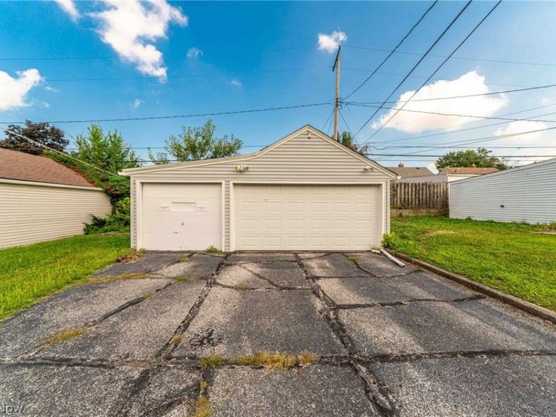 9107 S Highland Avenue, Garfield Heights, OH 44125 Photo 25