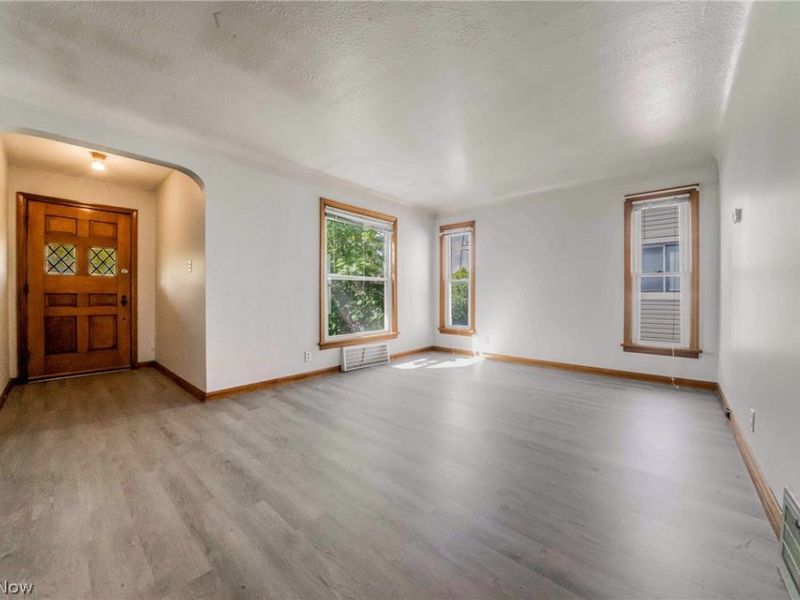 9107 S Highland Avenue, Garfield Heights, OH 44125 Photo 7