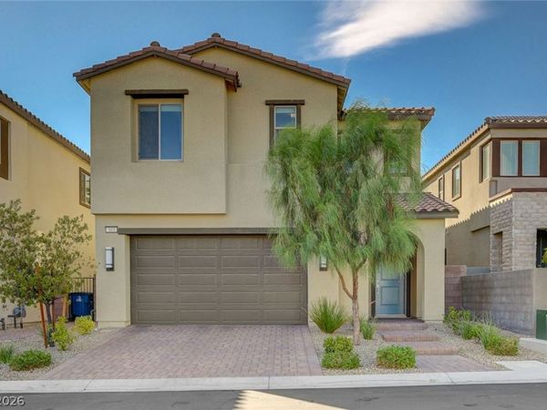 103 Medianoche Street , Las Vegas, NV 89138
