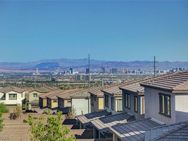 103 Medianoche Street, Las Vegas, NV 89138