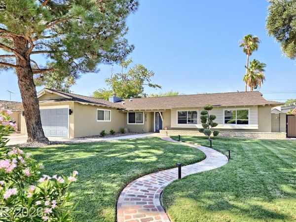 2812 Burton Avenue, Las Vegas, NV 89102