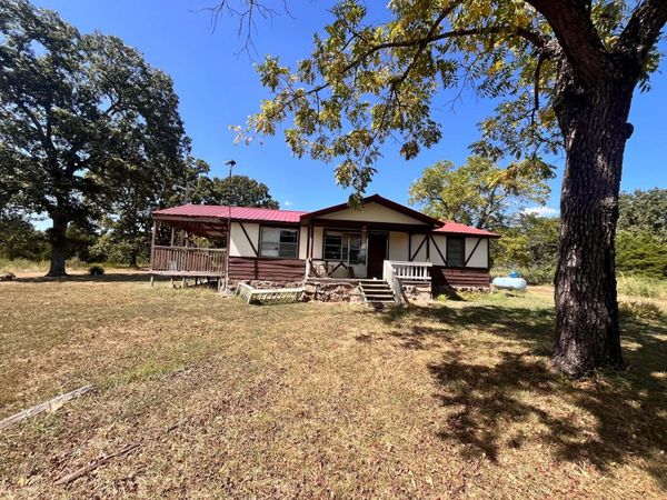 3065 N Camp Creek Road , Mammoth Spring, AR 72554