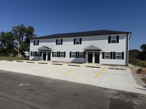 2814 Burke Avenue, West Plains, MO 65775