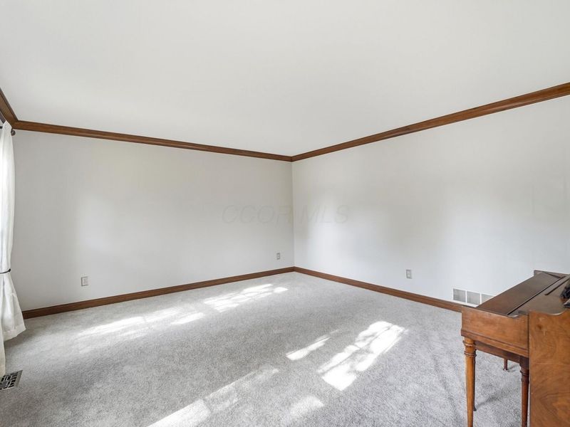 367 Barrington Drive, Westerville, OH 43082 Photo 10
