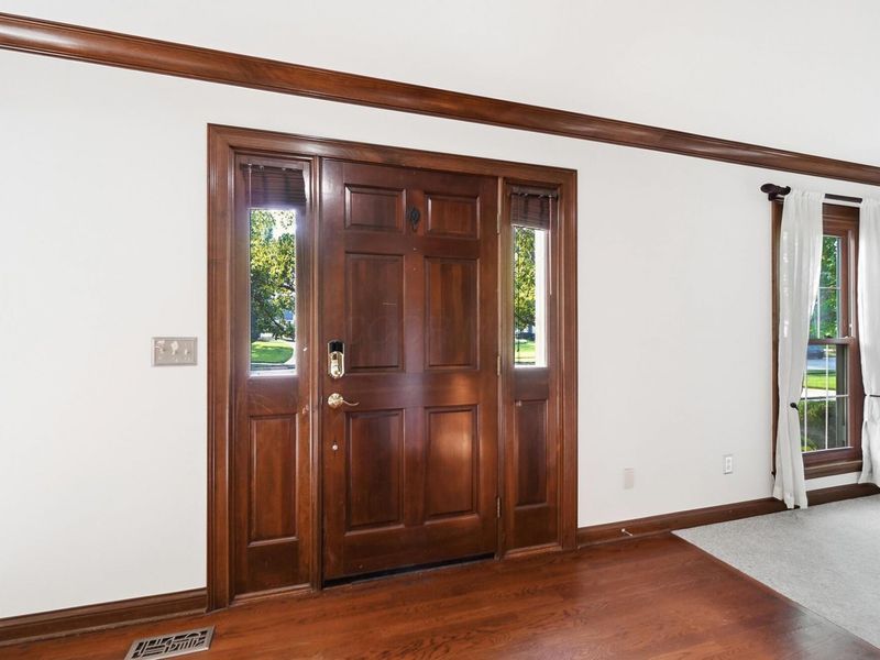 367 Barrington Drive, Westerville, OH 43082 Photo 9