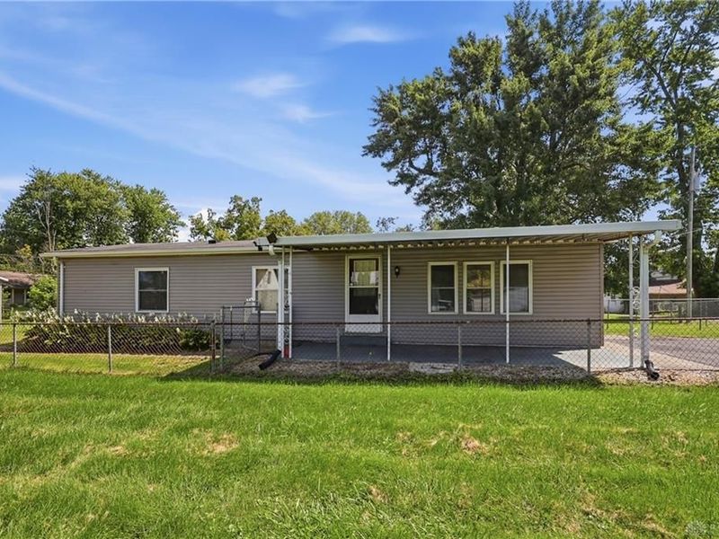 4748 Walker Street, Springfield, OH 45505 Photo 3