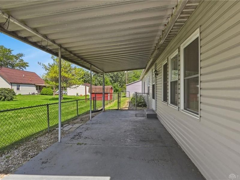 4748 Walker Street, Springfield, OH 45505 Photo 4