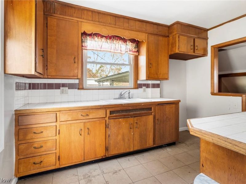 834 Devine Street, Alliance, OH 44601 Photo 16