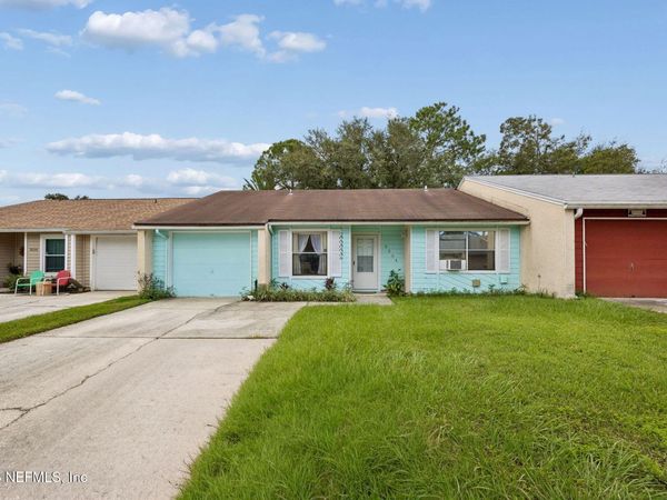 3554 TIARA Way W, Jacksonville, FL 32223