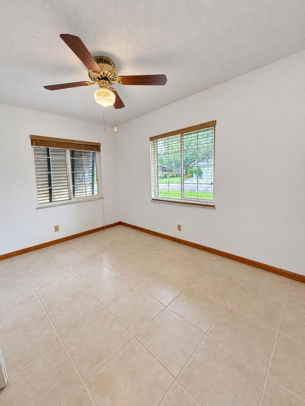 5611 SW 97th Terrace, Cooper City, FL 33328 Photo