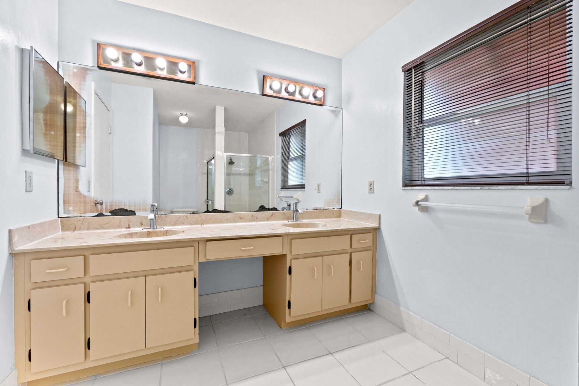 5611 SW 97th Terrace, Cooper City, FL 33328 Photo