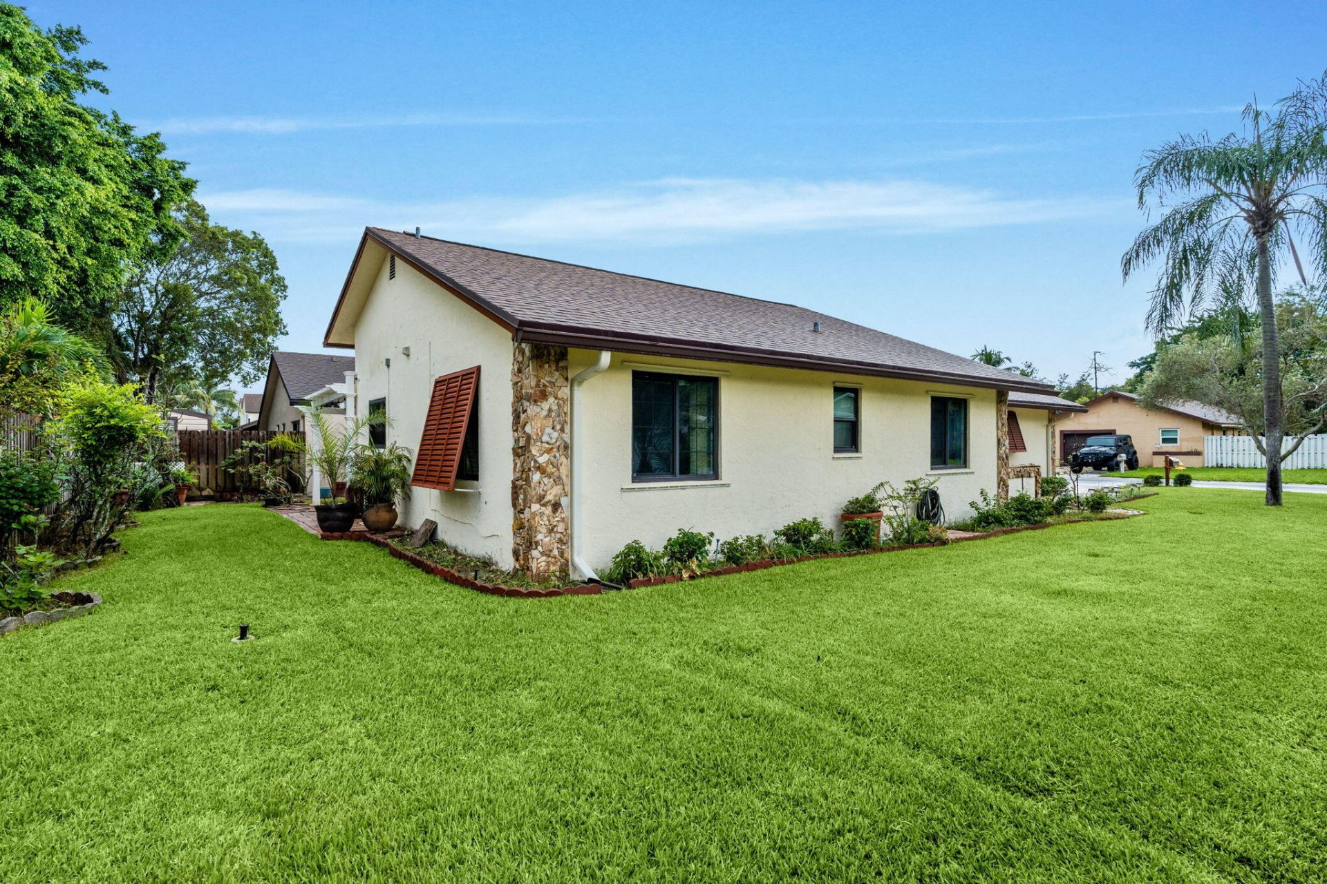 5611 SW 97th Terrace, Cooper City, FL 33328 Photo
