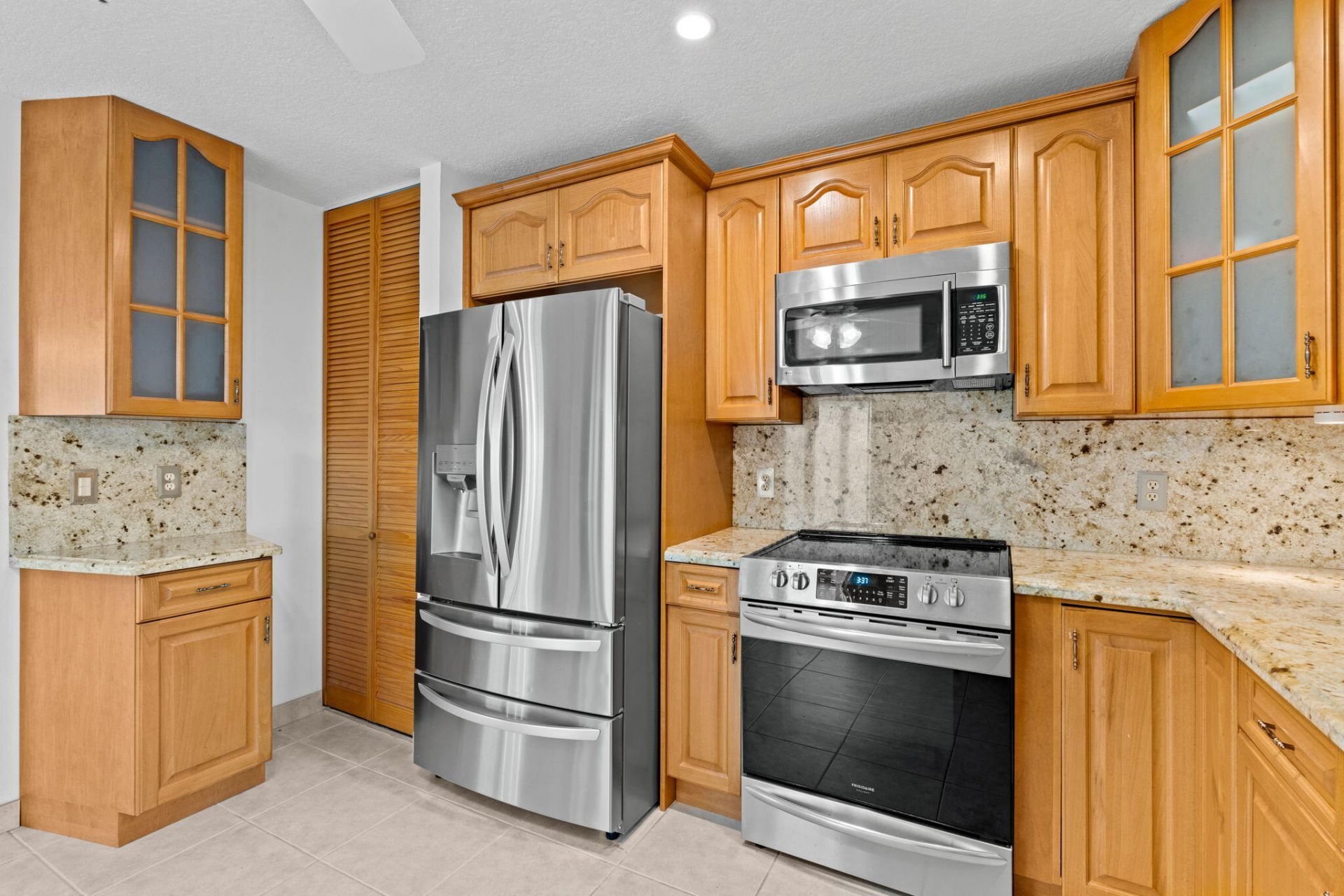 5611 SW 97th Terrace, Cooper City, FL 33328 Photo