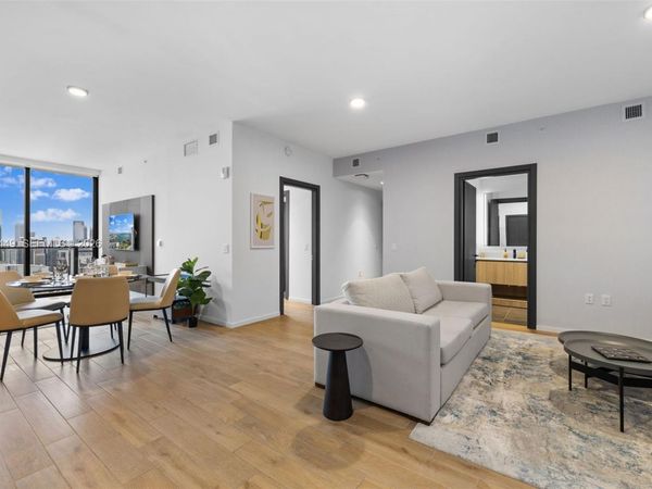 398 NE 5th St, Unit 4117, Miami, FL 33132