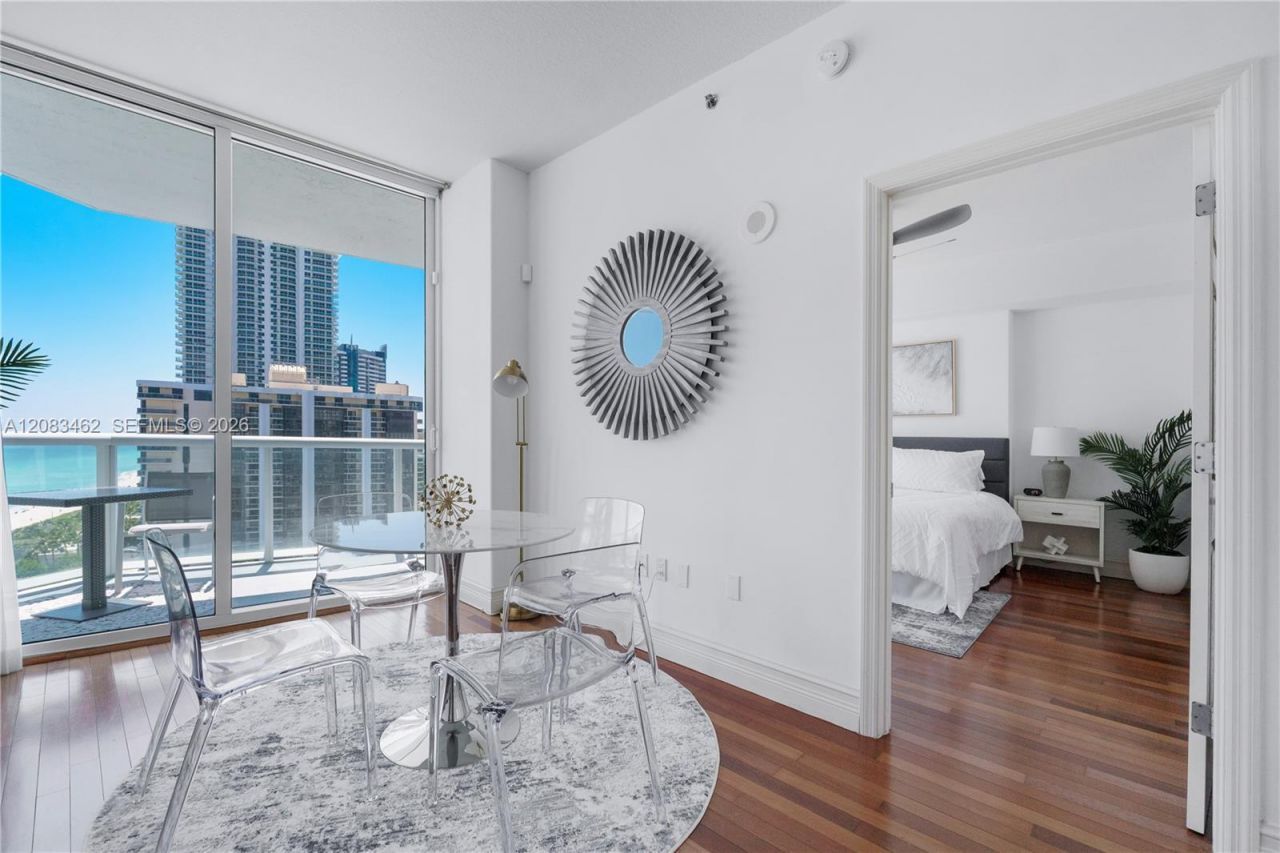 6515 Collins Ave, Unit 1405, Miami Beach, FL 33141 Photo
