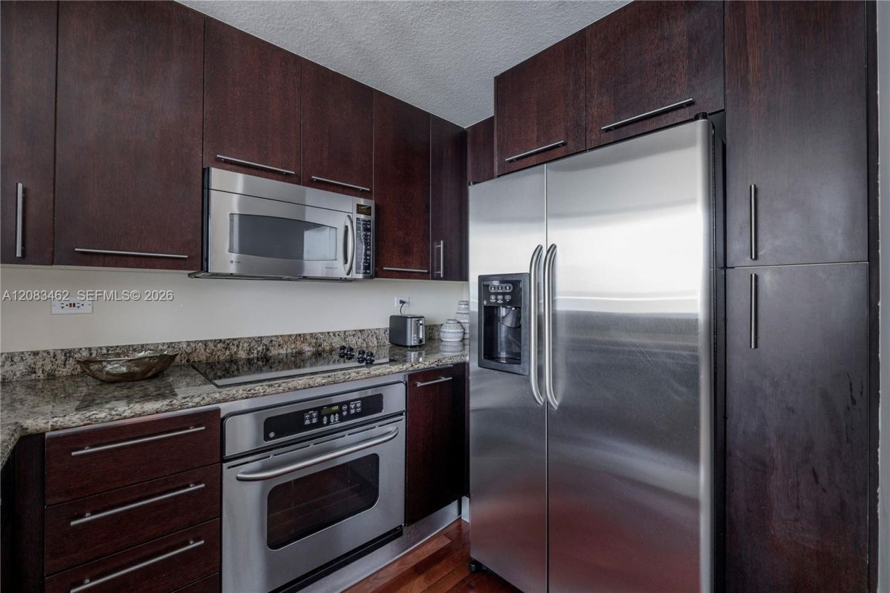 6515 Collins Ave, Unit 1405, Miami Beach, FL 33141 Photo