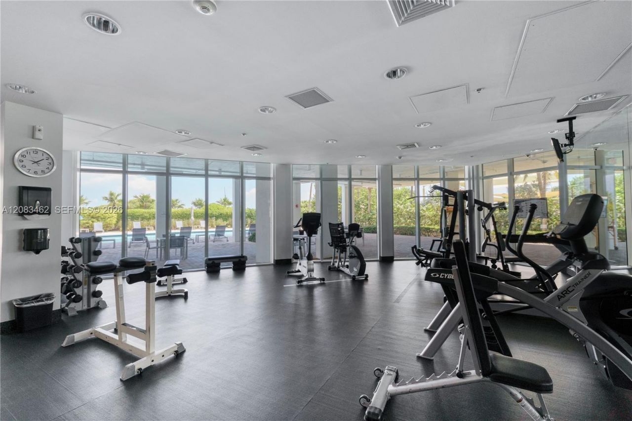 6515 Collins Ave, Unit 1405, Miami Beach, FL 33141 Photo