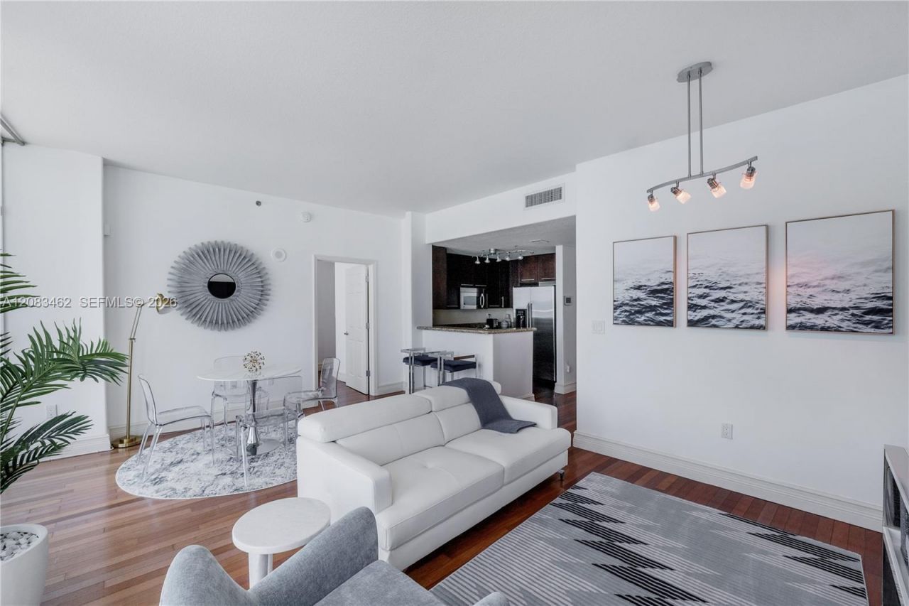 6515 Collins Ave, Unit 1405, Miami Beach, FL 33141 Photo