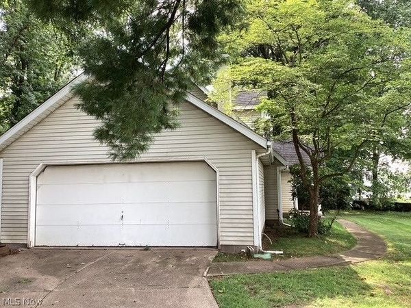 9524 Lasalle Lane , Mentor, OH 44060