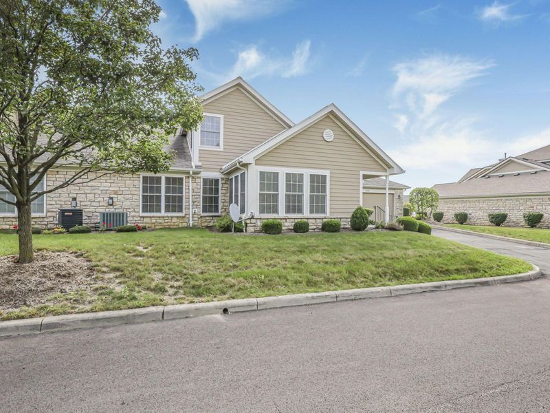9180 Clovelly Street, Columbus, OH 43240 Photo 3