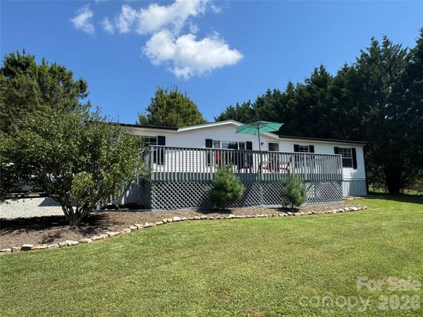 51 Little Hungry Road, Hendersonville, NC 28792