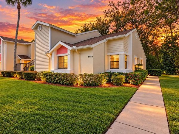 8015 PICKETTS COURT, WEEKI WACHEE, FL 34613