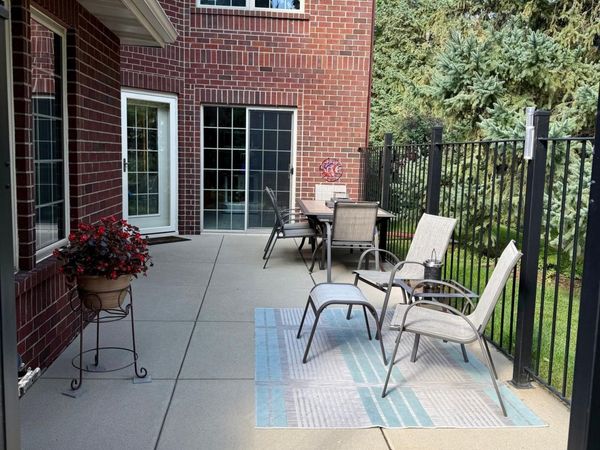 1407 Hunter Hill Road, Hudson, WI 54016