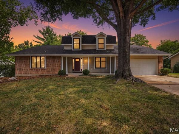 1751 Canyon View Court, Chesterfield, MO 63017