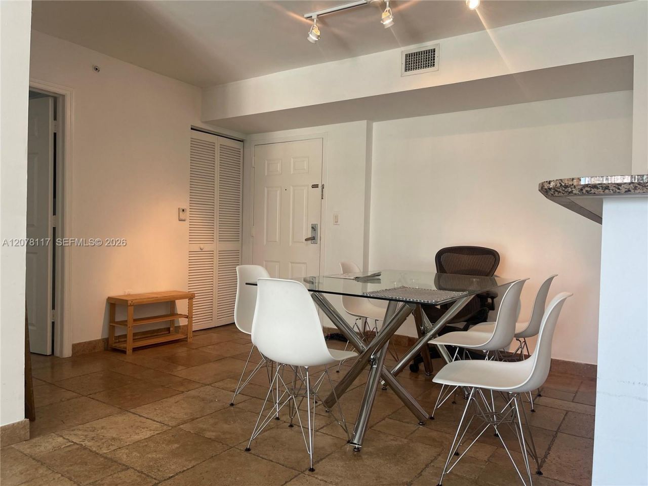 1155 Brickell Bay Dr , Unit 808, Miami, FL 33131 Photo