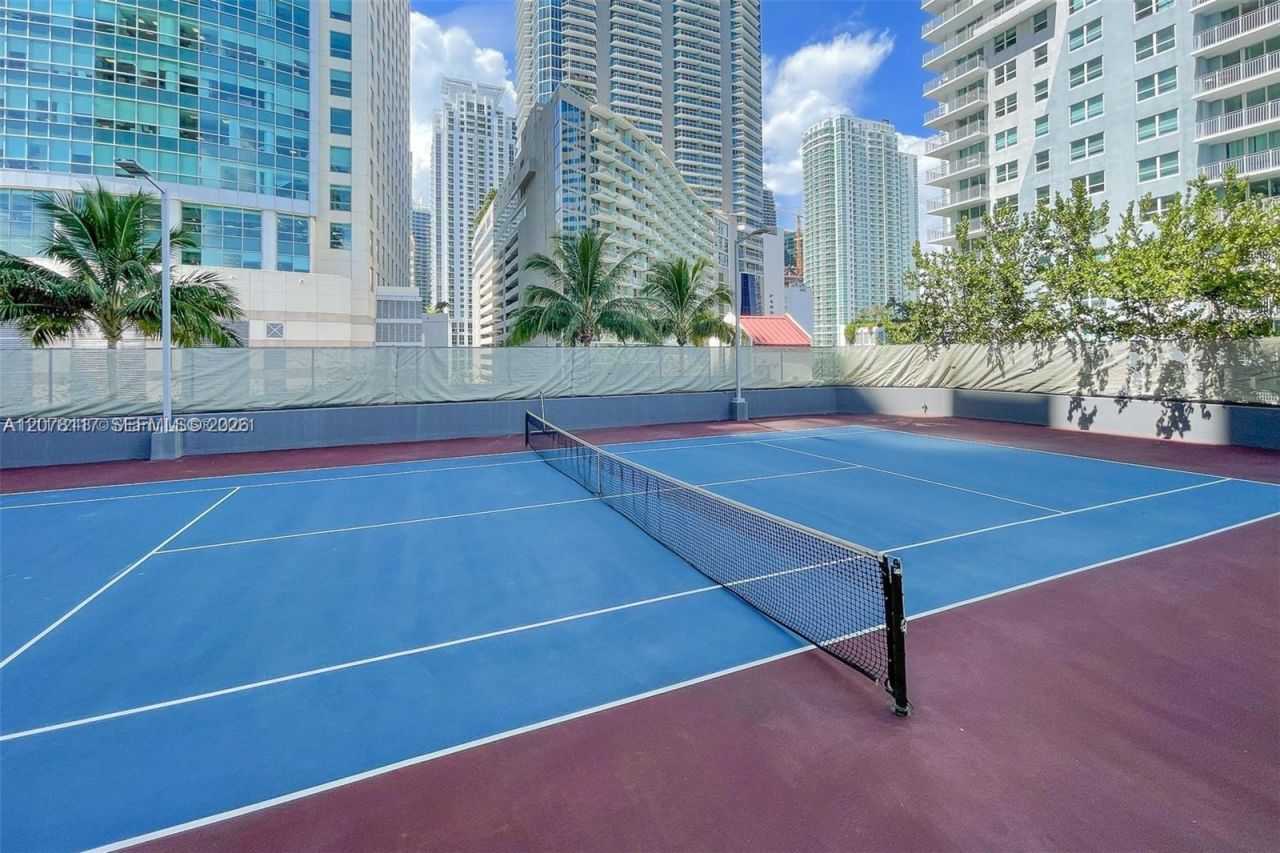 1155 Brickell Bay Dr , Unit 808, Miami, FL 33131 Photo