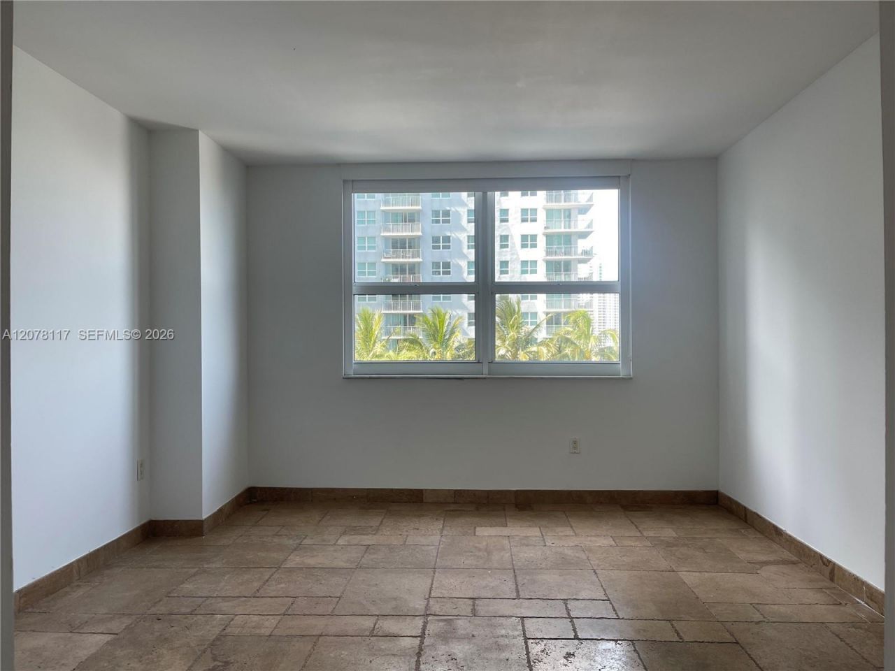 1155 Brickell Bay Dr , Unit 808, Miami, FL 33131 Photo