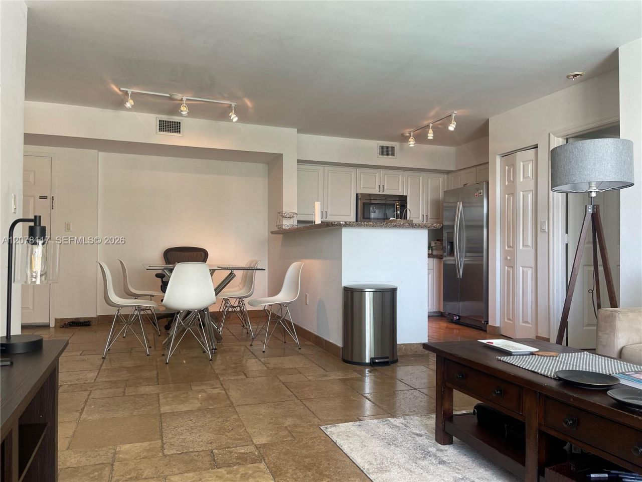 1155 Brickell Bay Dr , Unit 808, Miami, FL 33131 Photo