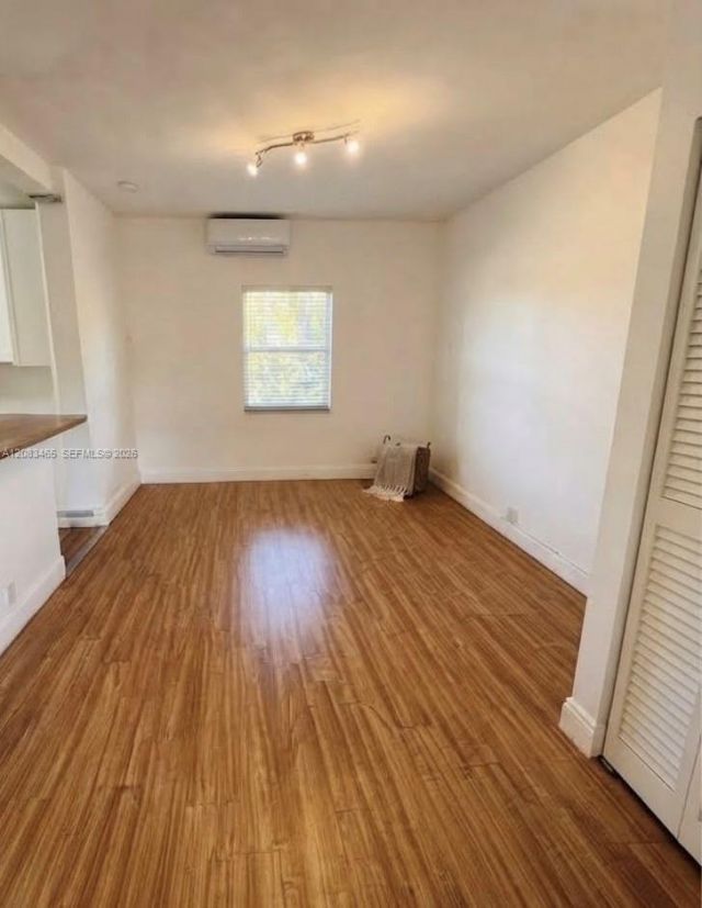648 NE 80th St, Unit 10, Miami, FL 33138 Photo