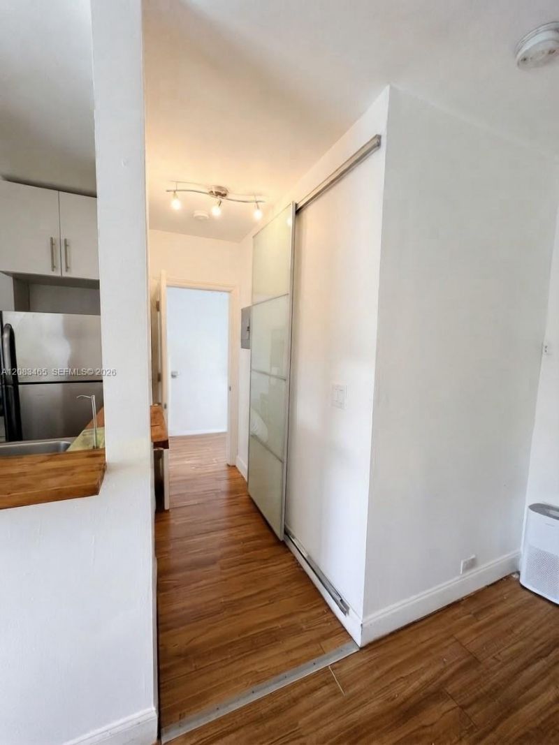648 NE 80th St, Unit 10, Miami, FL 33138 Photo