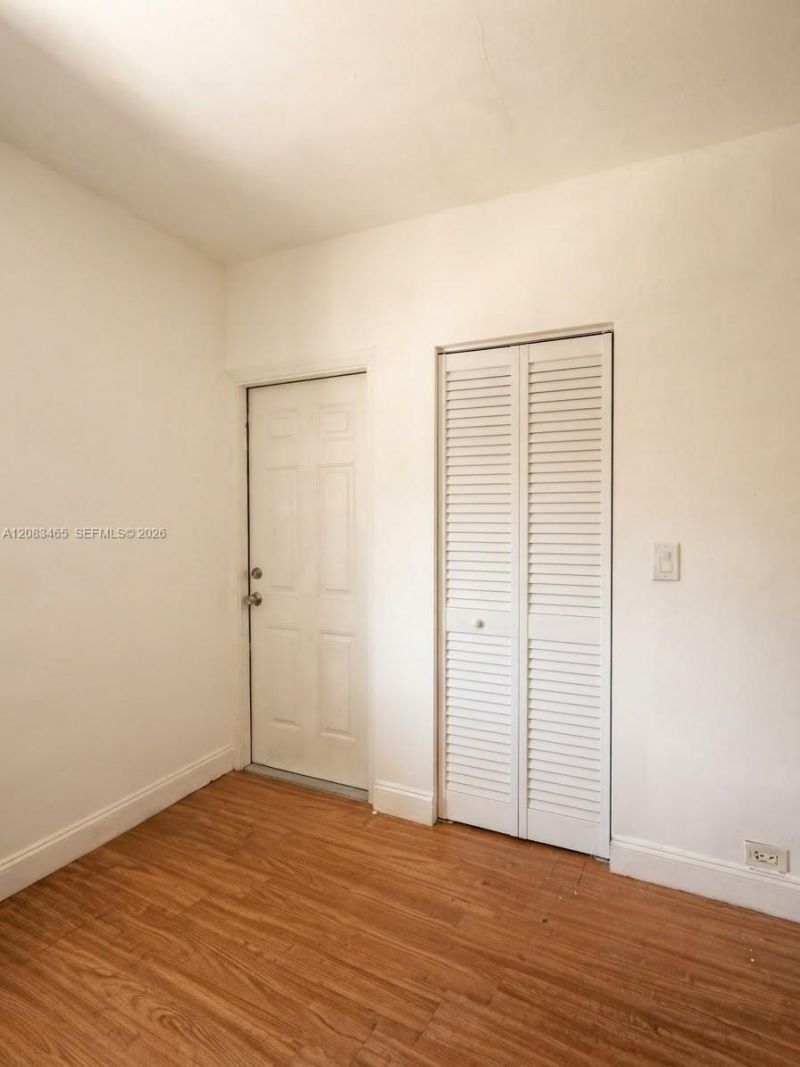 648 NE 80th St, Unit 10, Miami, FL 33138 Photo