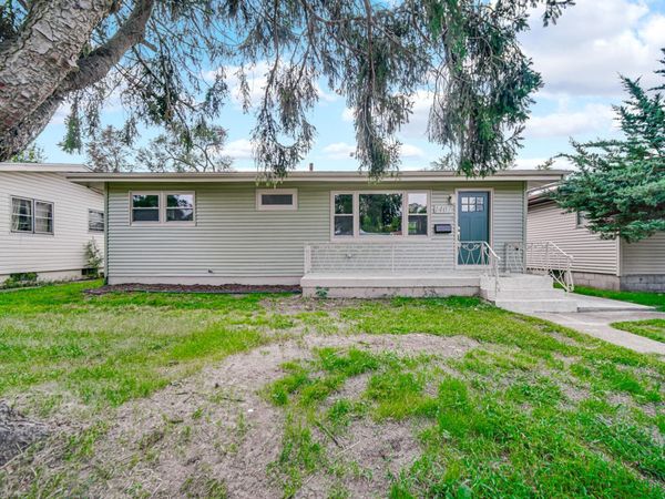 1407 E 36th Avenue , Gary, IN 46409